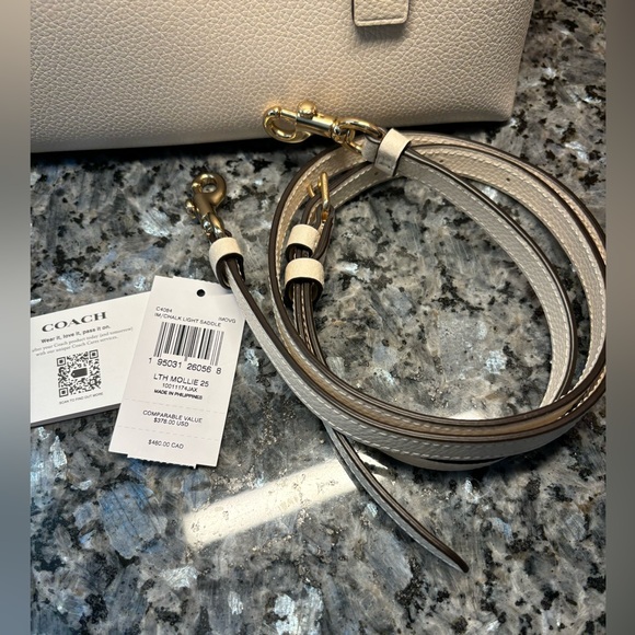 NWT! Coach Mollie 25 Tote. - Picture 2 of 7